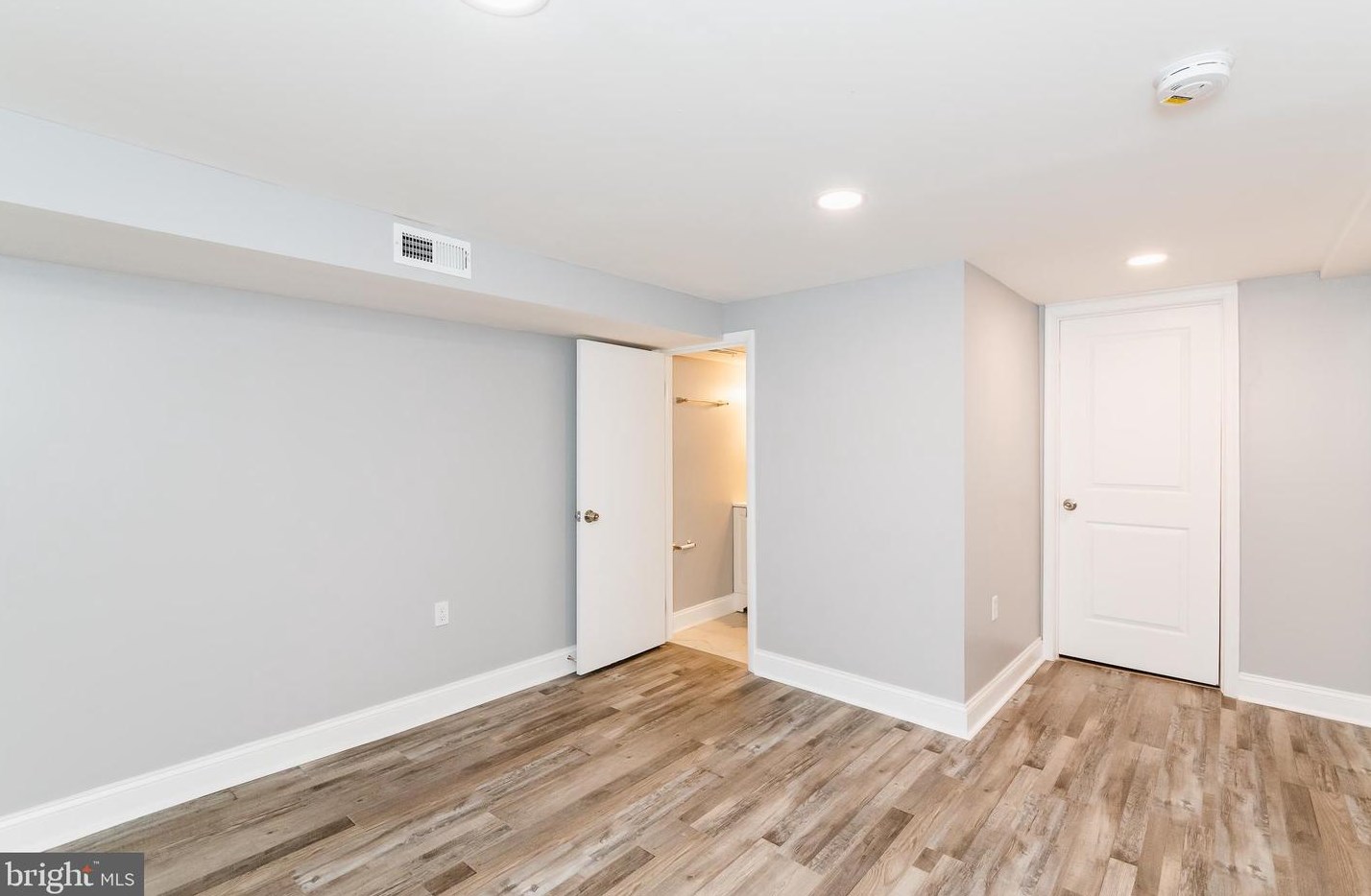 904 Homestead St, Baltimore MD  21218-3607 exterior