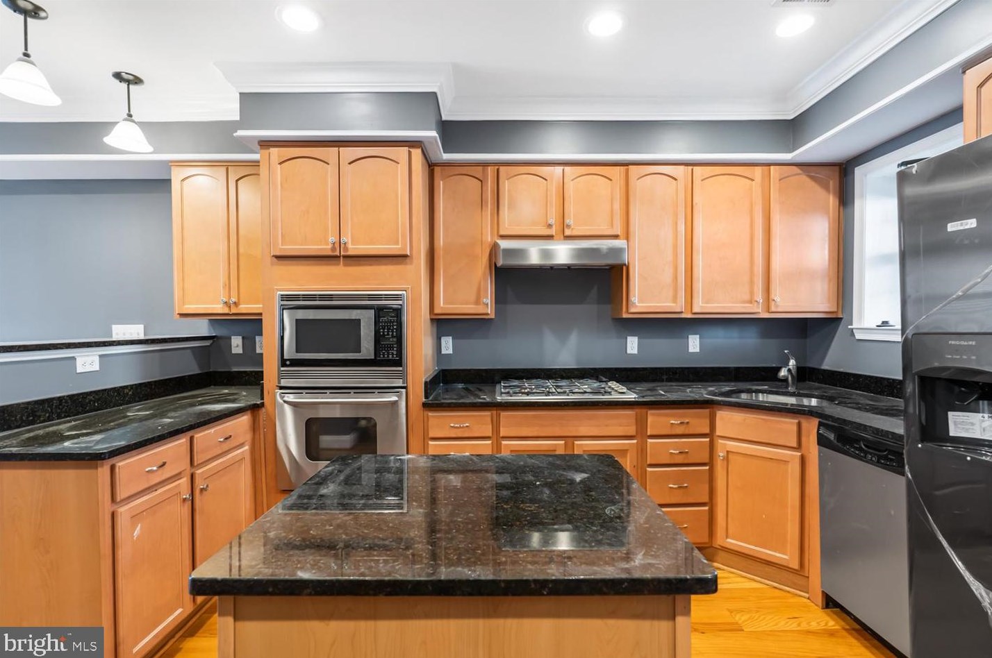 844 Mangold St, Baltimore MD  21230-2505 exterior