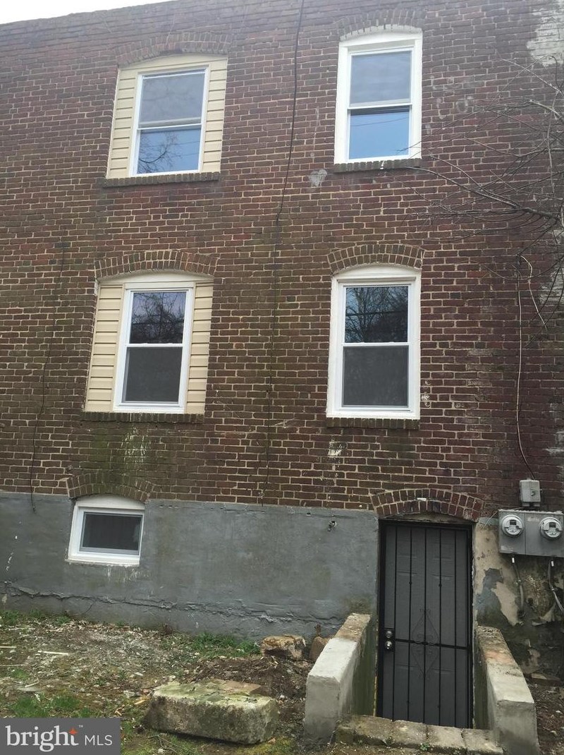 50 Talbott St, Baltimore, MD 21225-1743