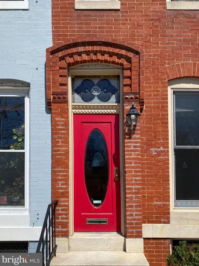 38 26th St, Baltimore, MD 21218-4542