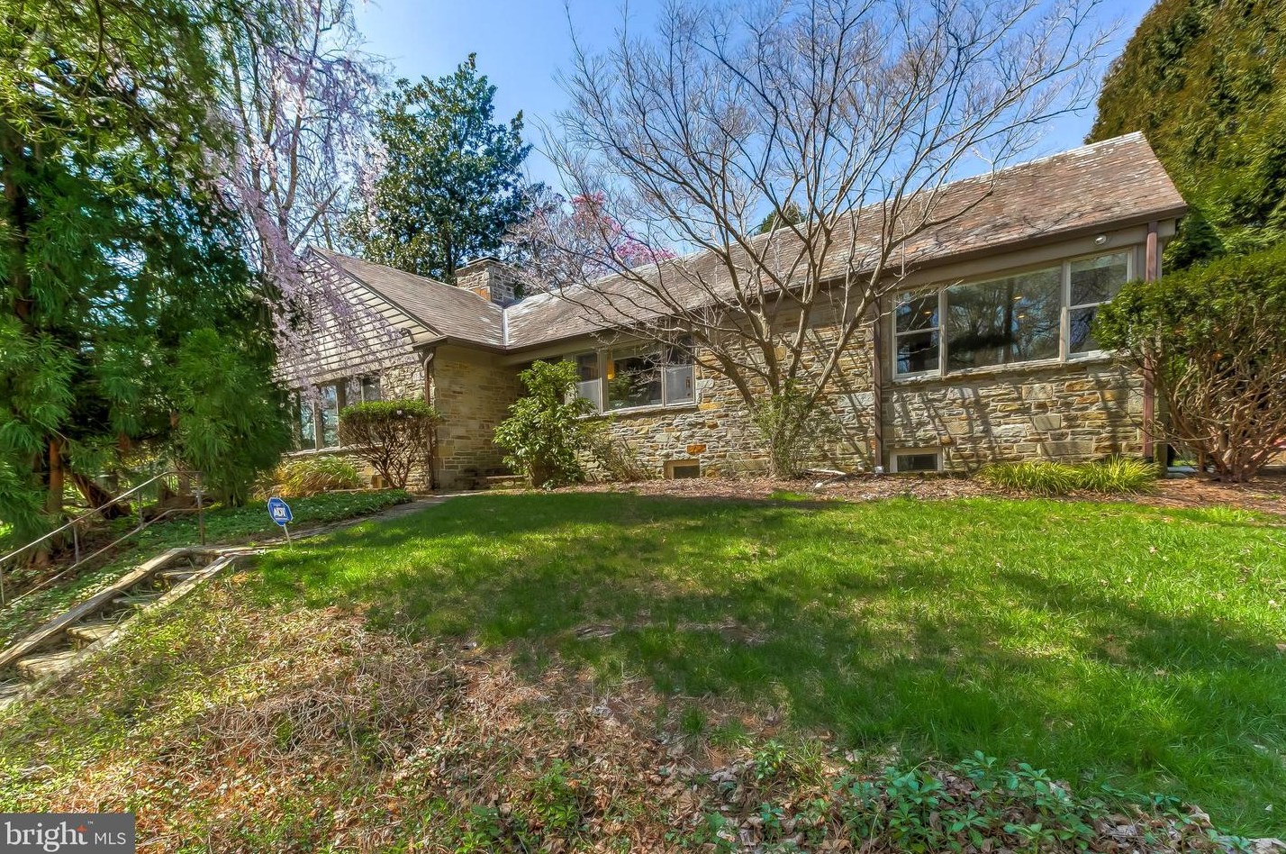 5736 Cross Country Blvd, Baltimore, MD 21209-4230