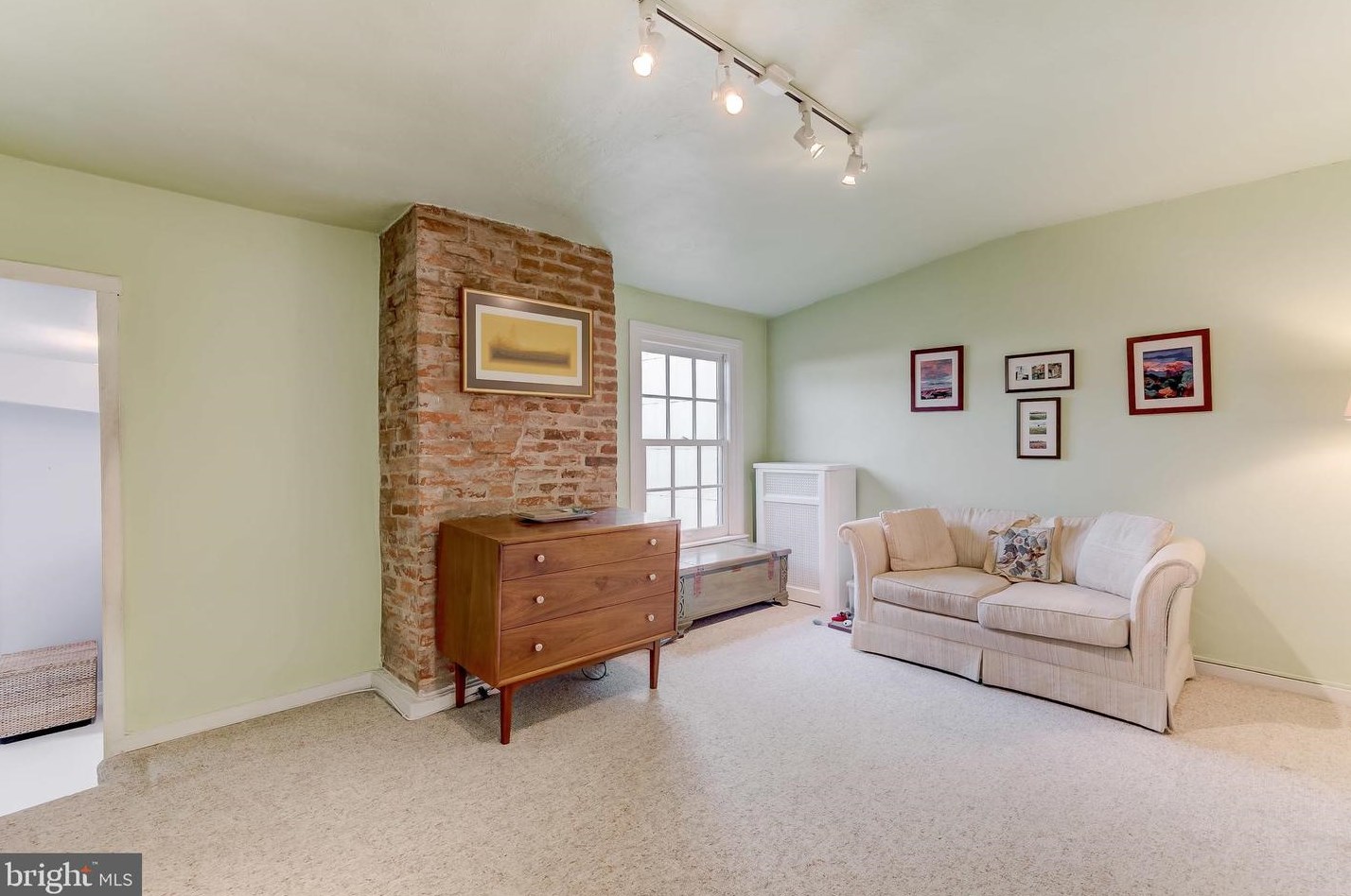 1423 Park Ave, Baltimore MD 21201-3612 exterior