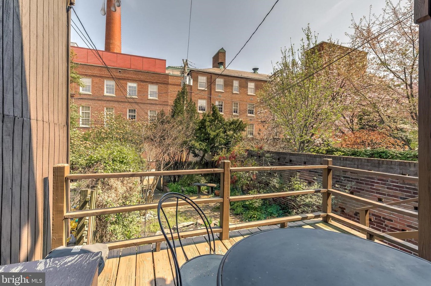 1423 Park Ave, Baltimore MD 21201-3612 exterior