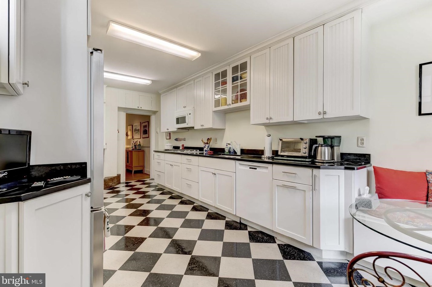 1423 Park Ave, Baltimore MD 21201-3612 exterior