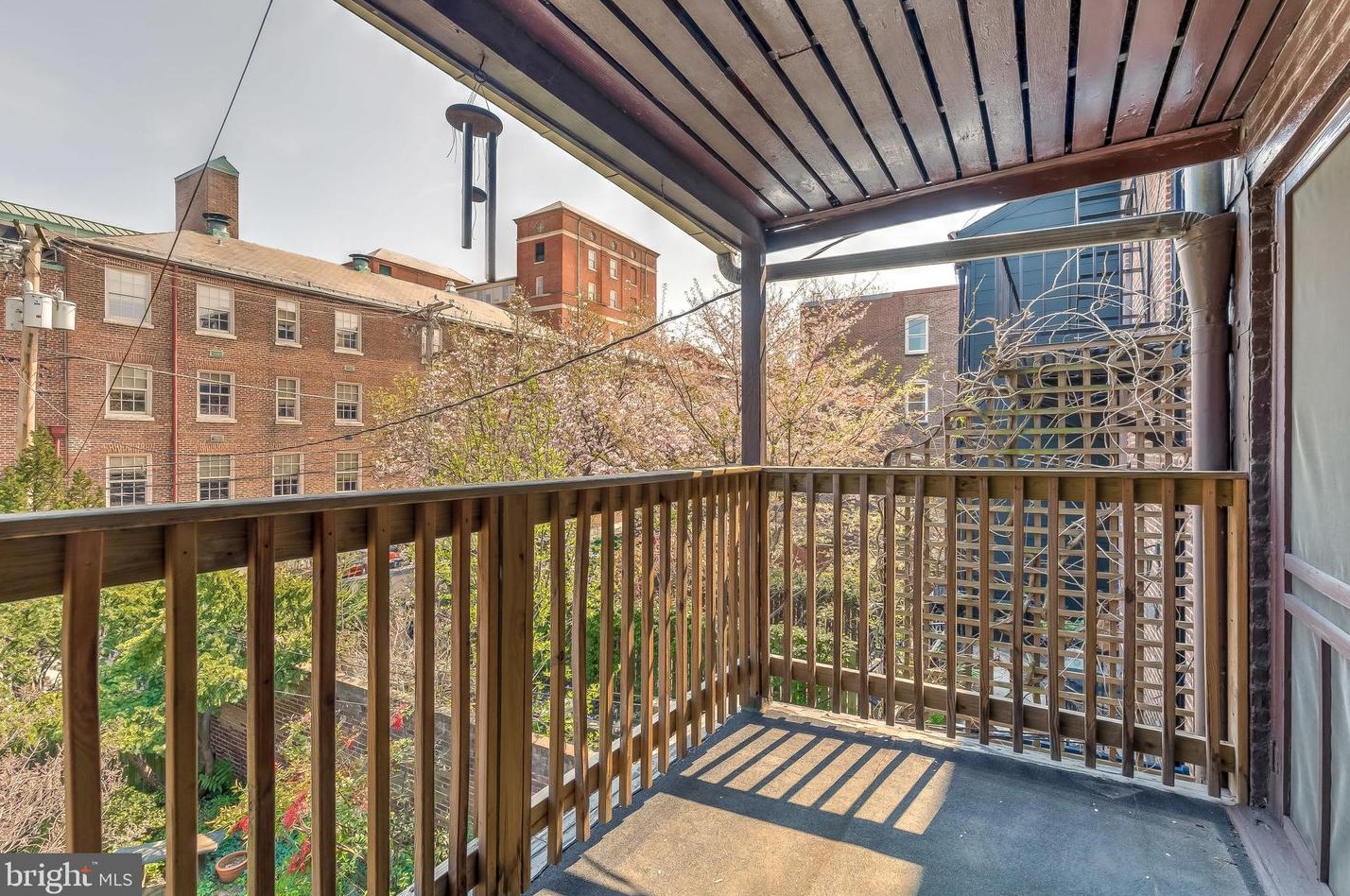 1423 Park Ave, Baltimore MD 21201-3612 exterior