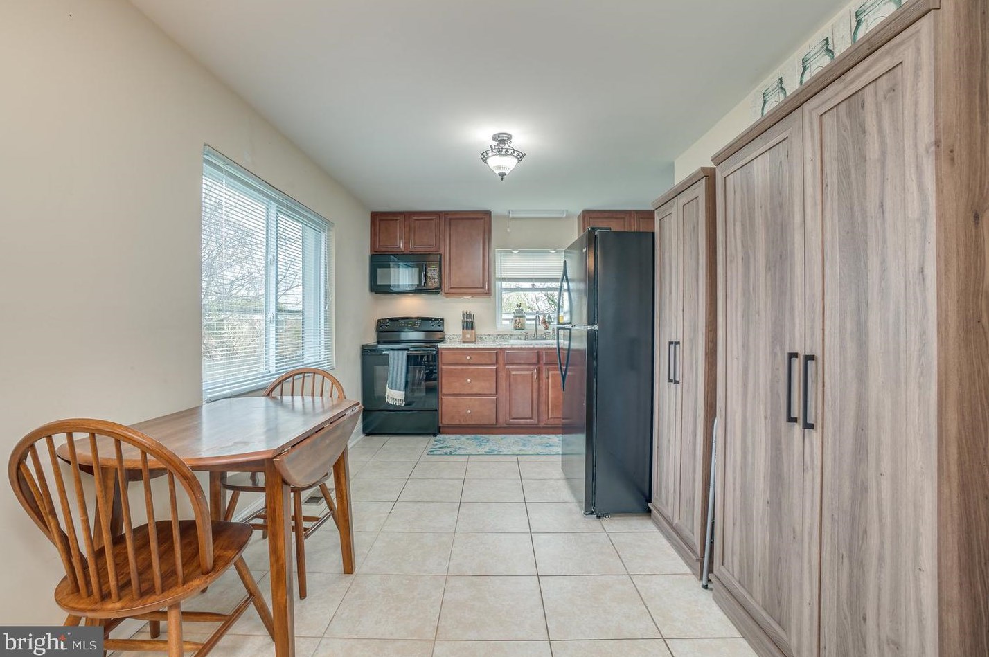 3937 Inner Cir, Baltimore MD  21225-2253 exterior