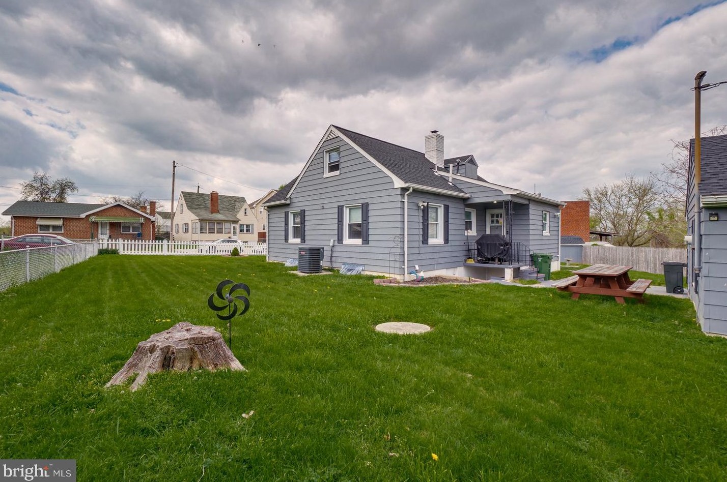 3937 Inner Cir, Baltimore MD  21225-2253 exterior