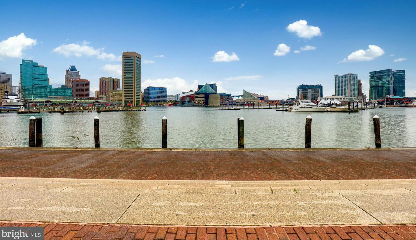 30 Andrew Pl, Baltimore MD  21201-2402 exterior