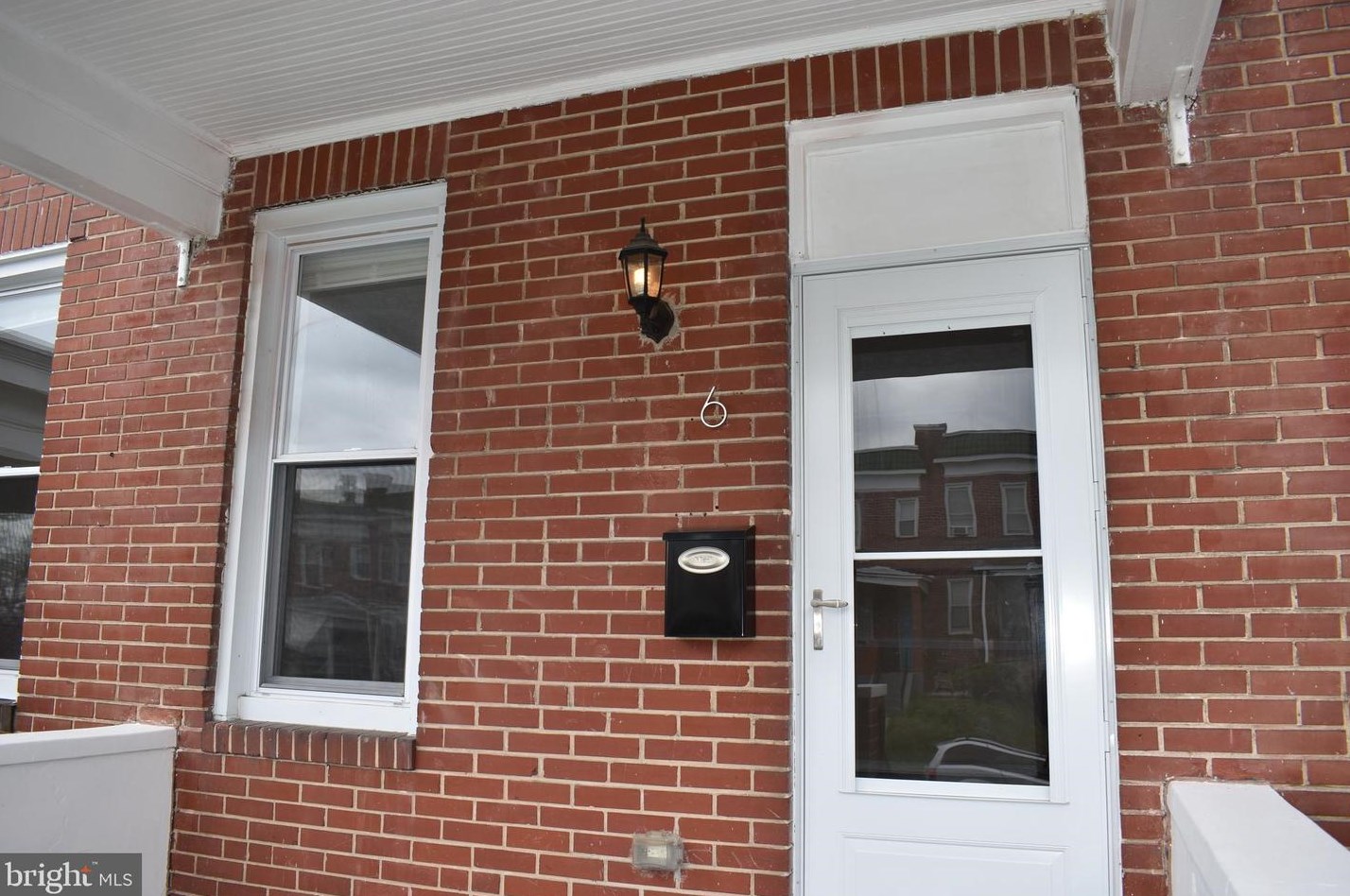 6 Tremont Rd, Baltimore, MD 21229-3348