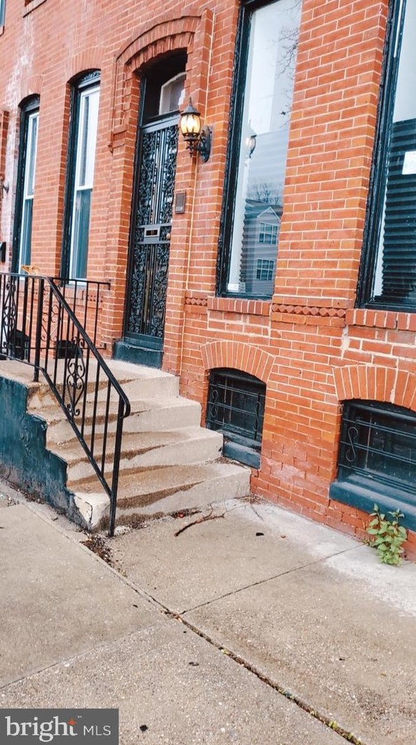 541 Gold St, Baltimore, MD 21217
