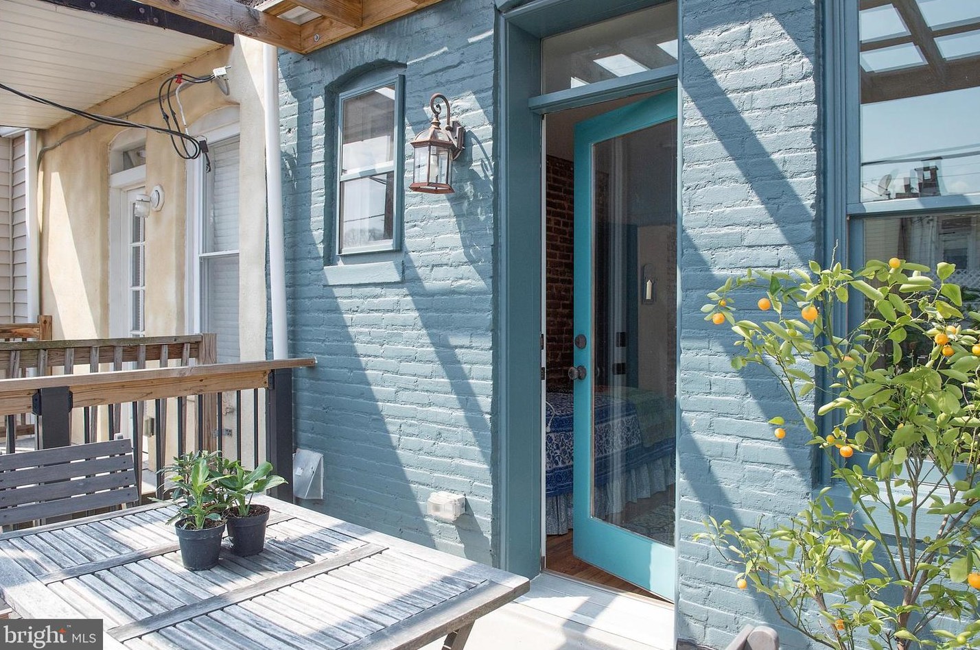 133 Curley St, Baltimore MD  21224-1332 exterior