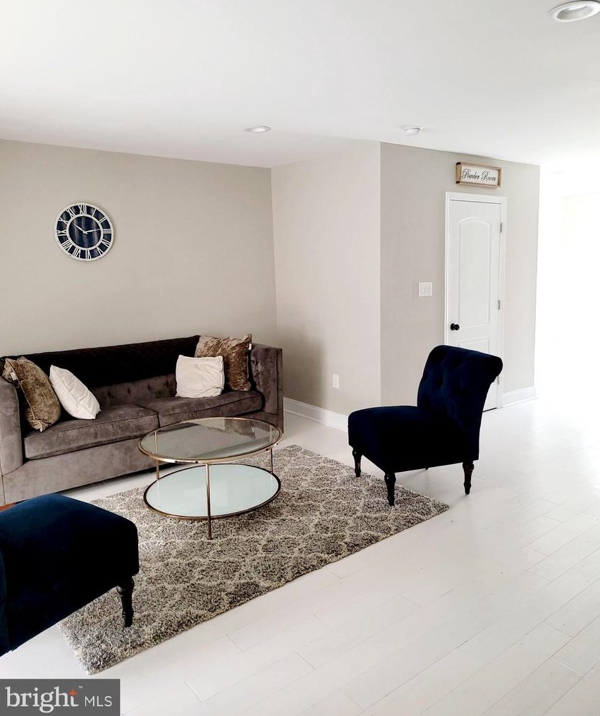 1330 Cambria St, Baltimore, MD 21225-2225
