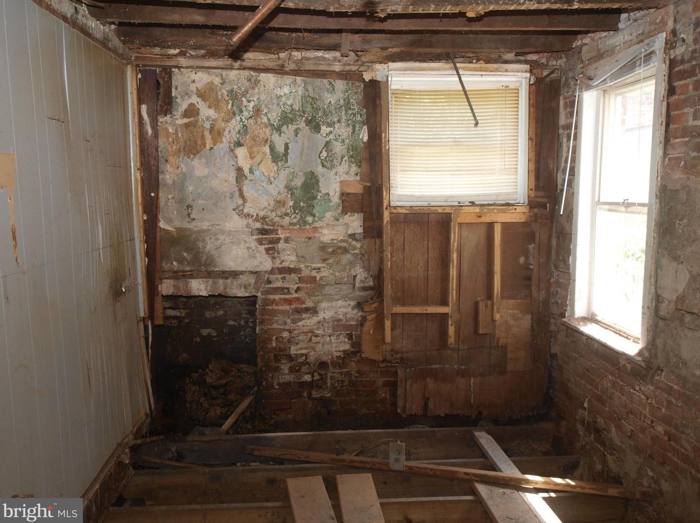 115 Durham St, Baltimore, MD 21231-1806