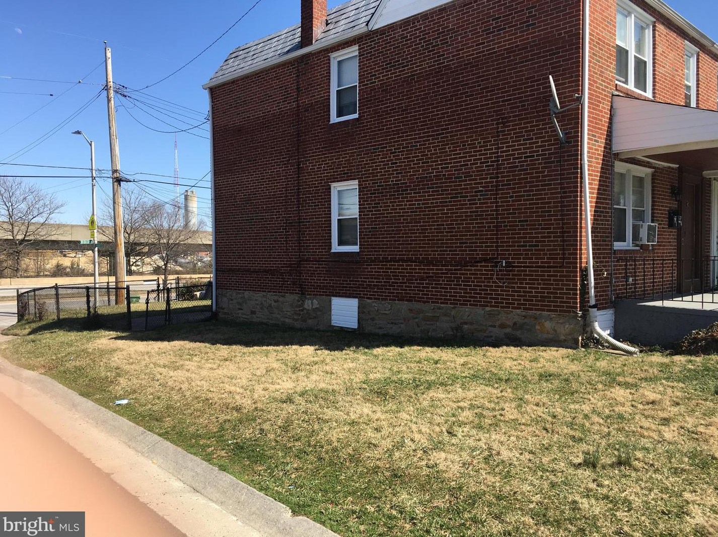 3636 Columbus Dr, Baltimore, MD 21215-6120