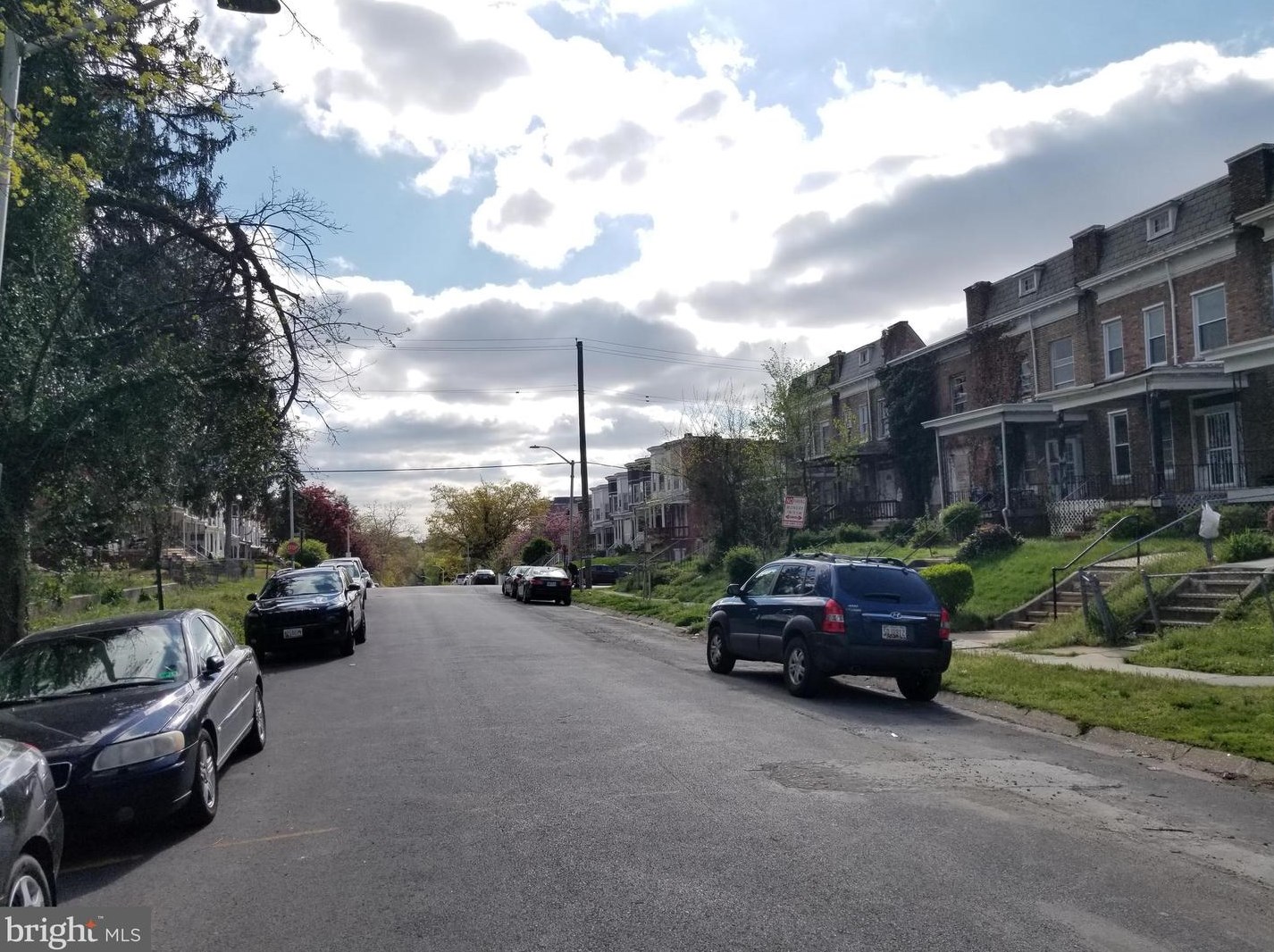 3004 Clifton Ave, Baltimore MD  21216-2786 exterior