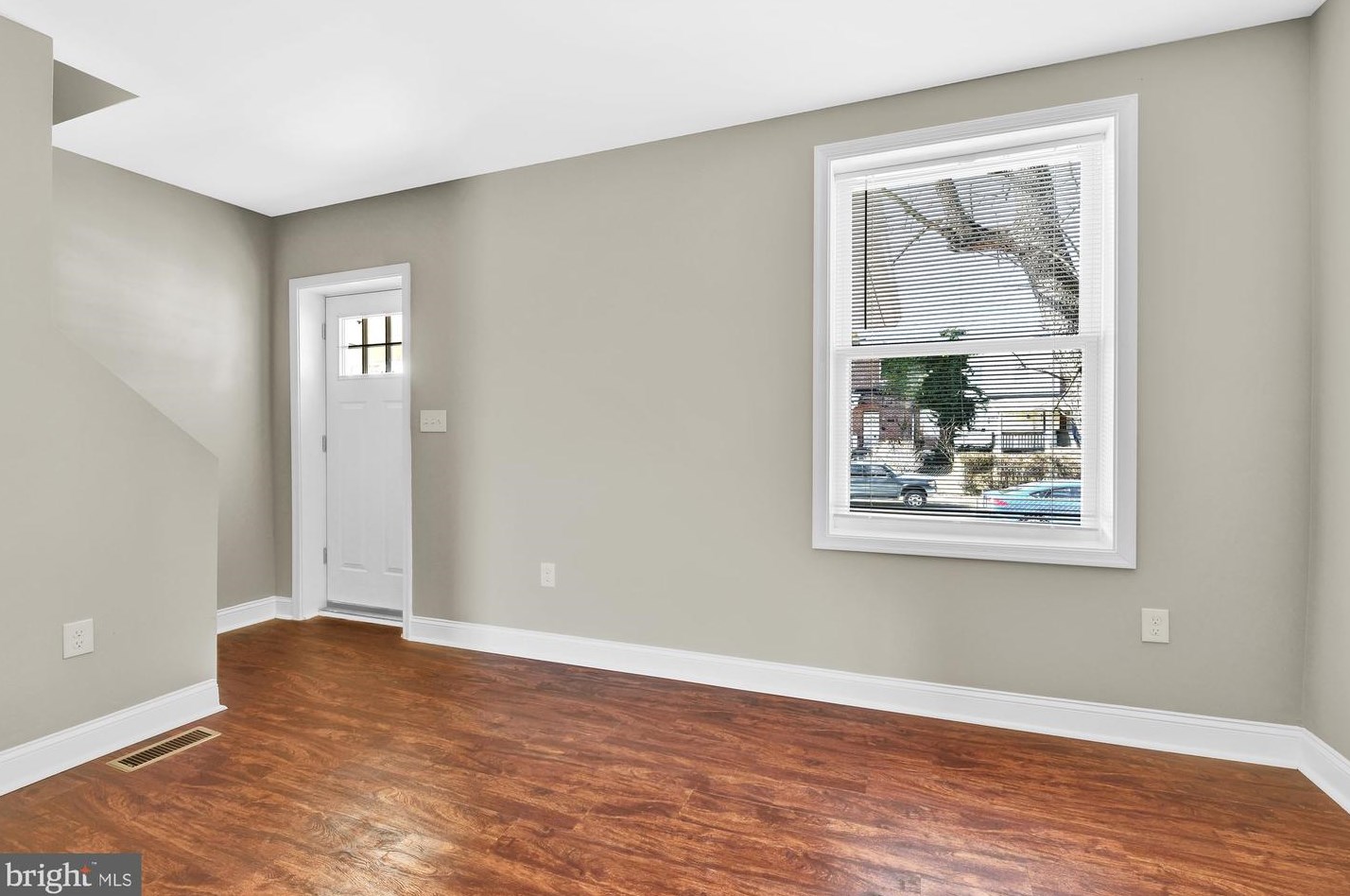 3725 Manchester Ave, Baltimore MD  21215-5923 exterior