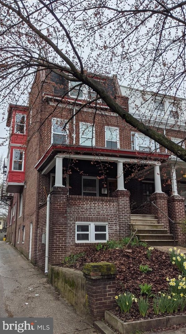 3221 Guilford Ave, Baltimore MD  21218-3468 exterior