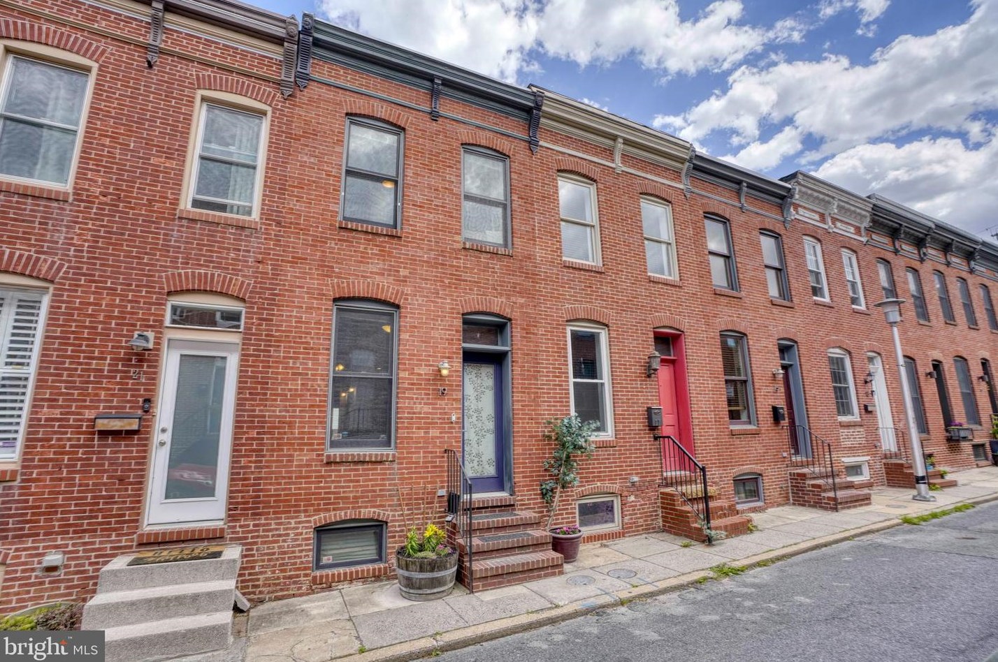 19 Port St, Baltimore, MD 21224-1055