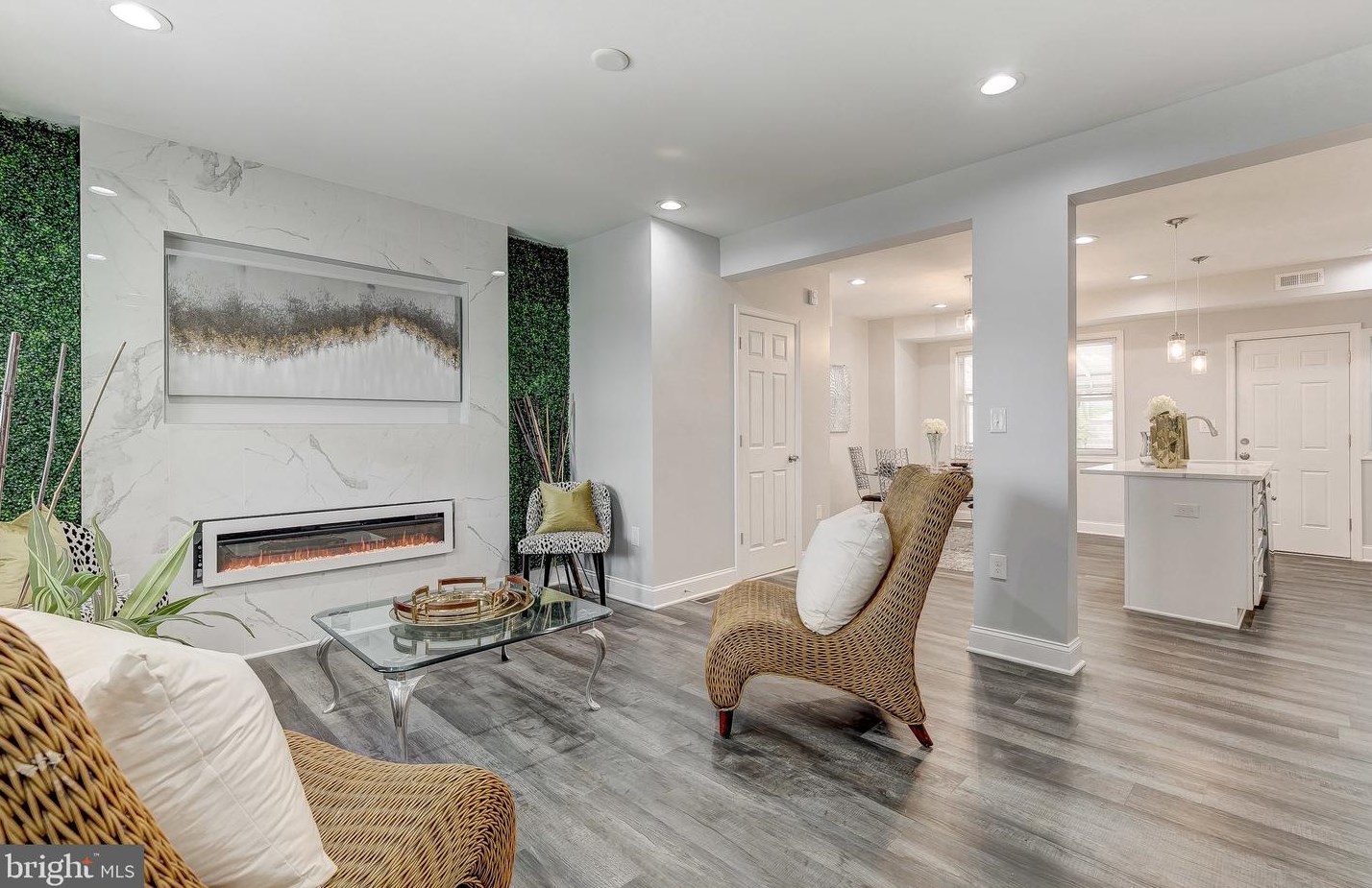 3834 Derby Manor Dr, Baltimore, MD 21215-7631
