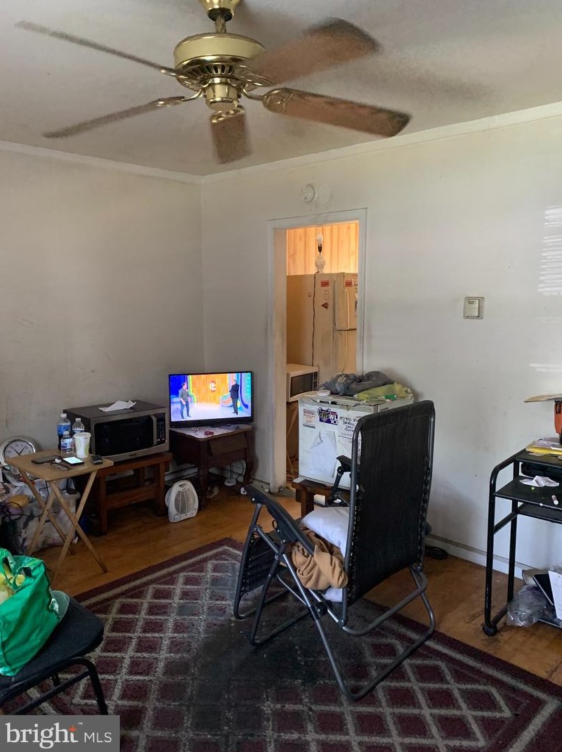 3507 6th St, Baltimore, MD 21225-1903