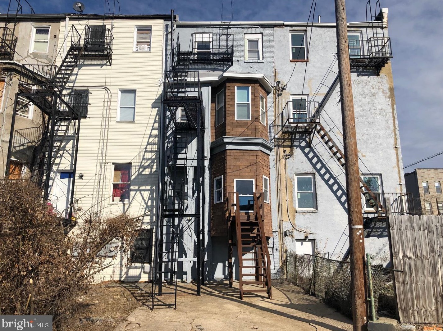 1802 Mcculloh St, Baltimore, MD 21217-4881