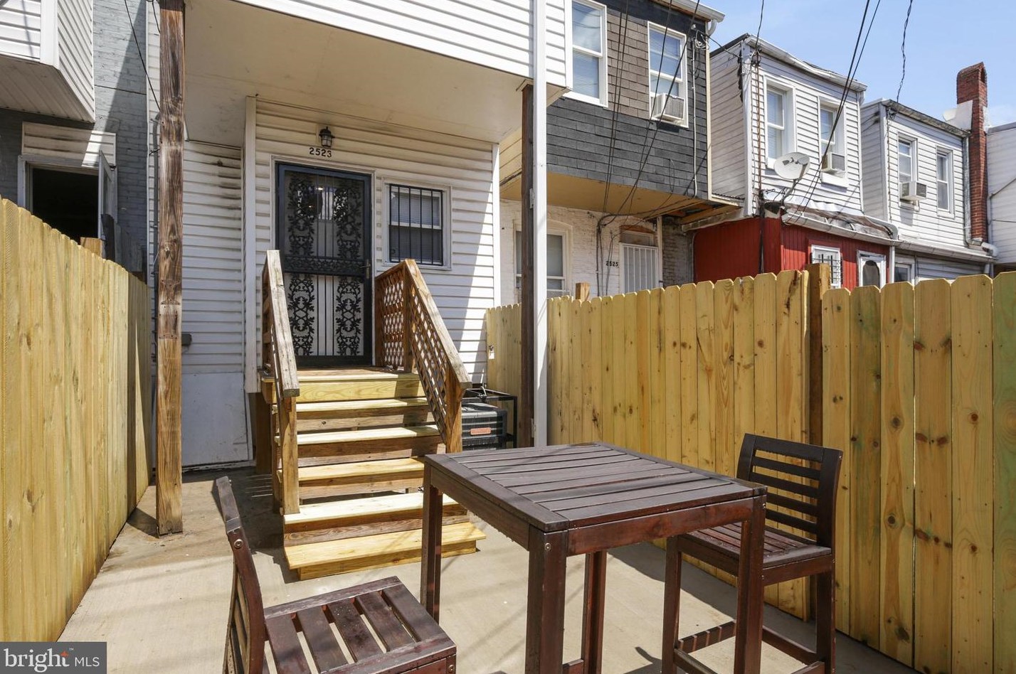 2523 Madison St, Baltimore MD  21205-1729 exterior