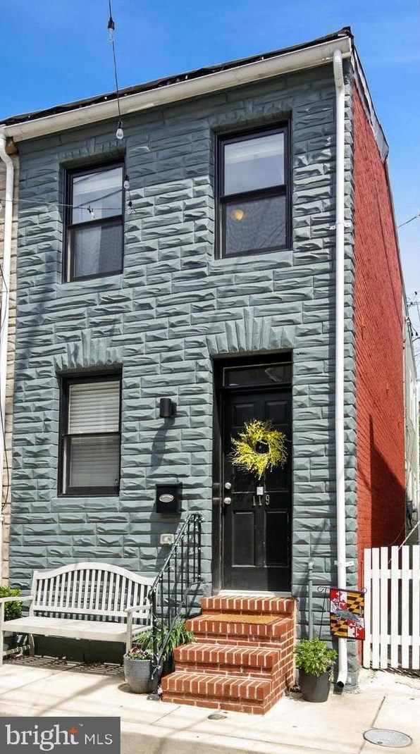 119 Durham St, Baltimore, MD 21231-1807