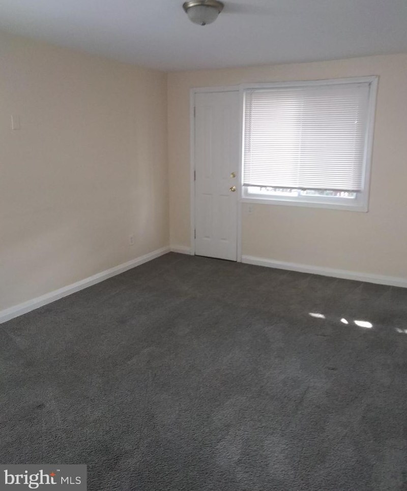 5801 Narcissus Ave, Baltimore, MD 21215