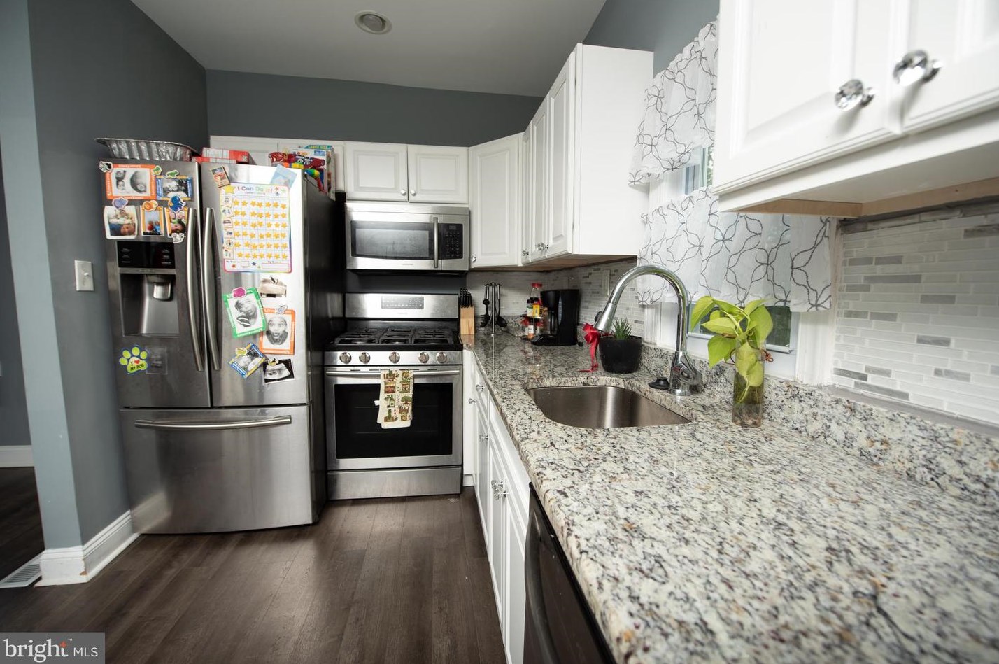 4911 Midwood Ave, Baltimore MD  21212-4526 exterior