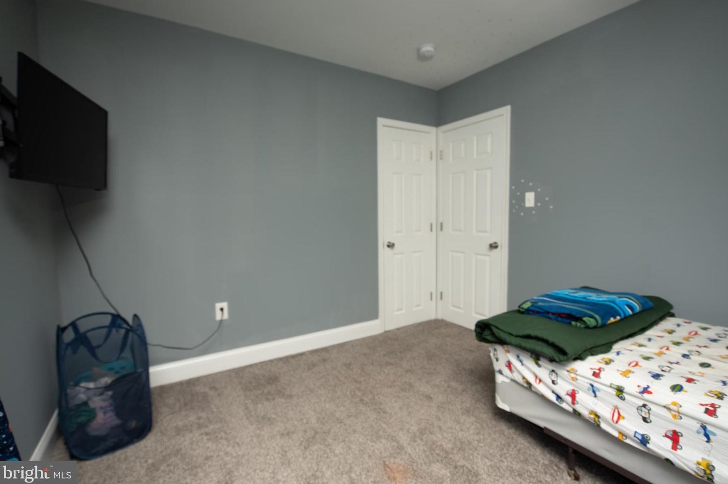 4911 Midwood Ave, Baltimore MD  21212-4526 exterior