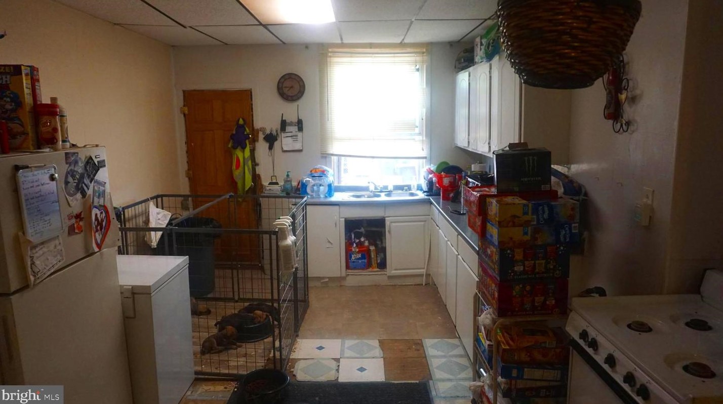 22 Kresson St, Baltimore, MD 21224-1708
