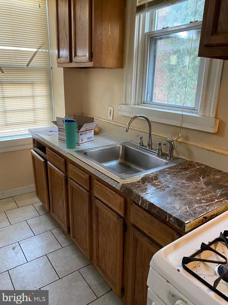 757 Linnard St, Baltimore MD  21229-2037 exterior