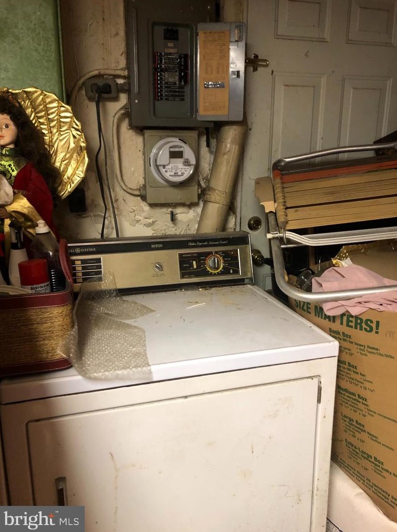 441 Bouldin St, Baltimore, MD 21224-1418