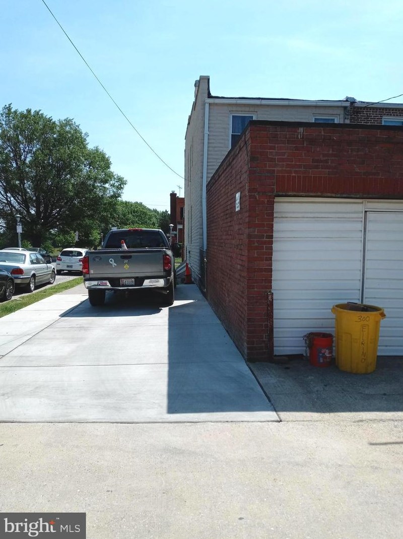 300 Elrino St, Baltimore, MD 21224-2720