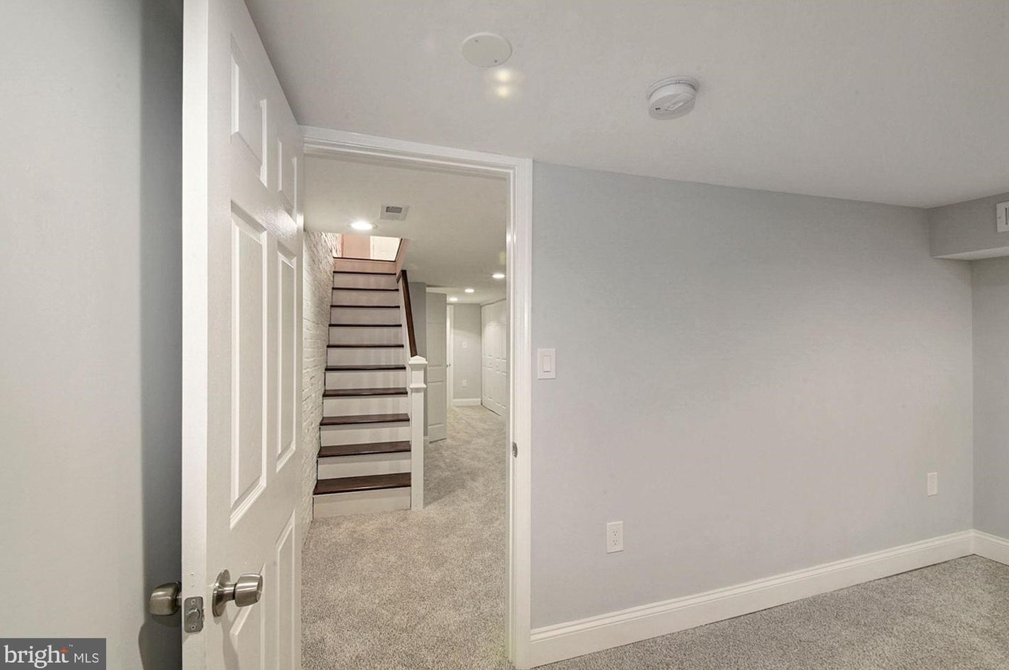 10 Robinson St, Baltimore MD  21224-2255 exterior