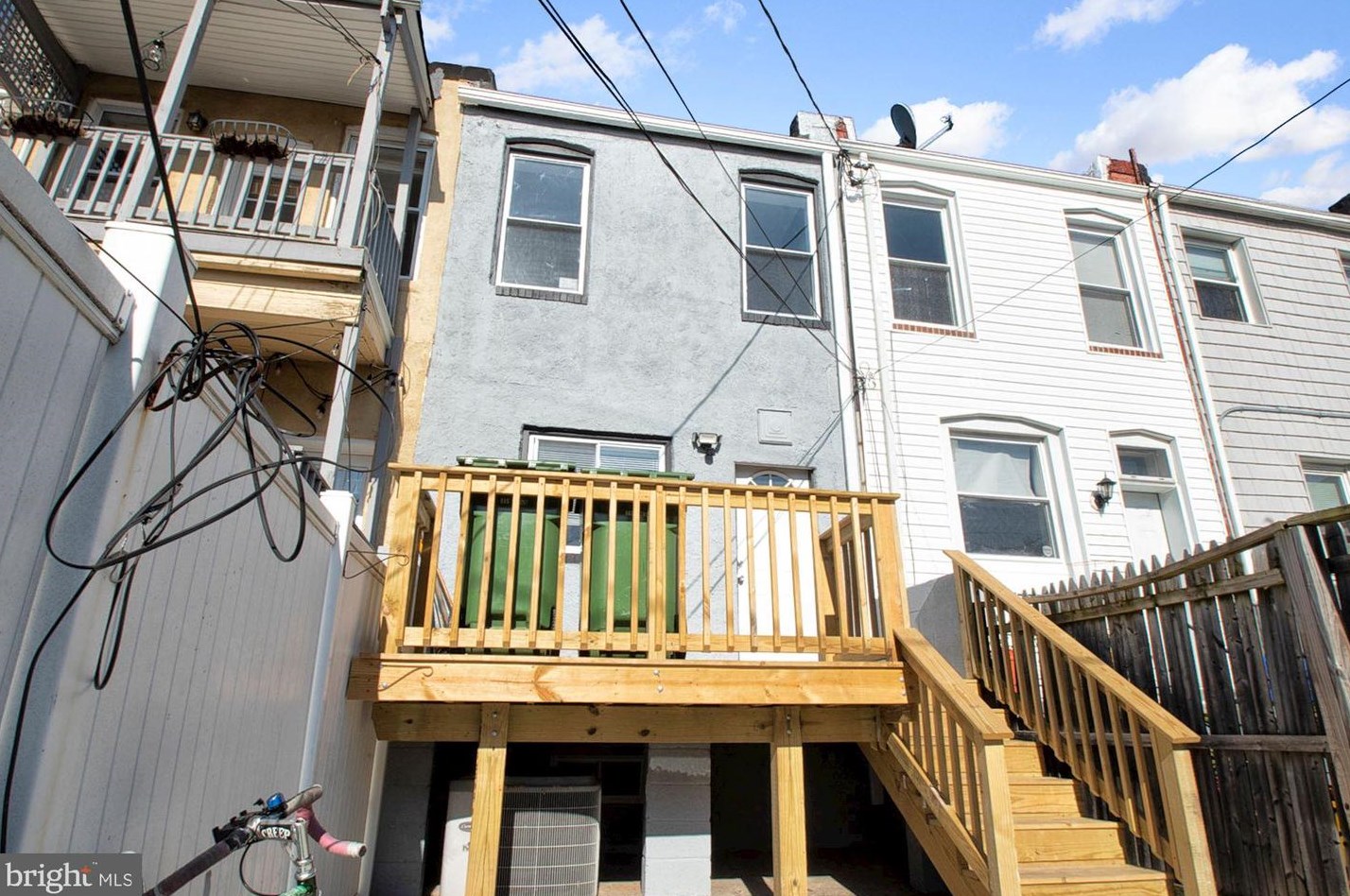 10 Robinson St, Baltimore MD  21224-2255 exterior