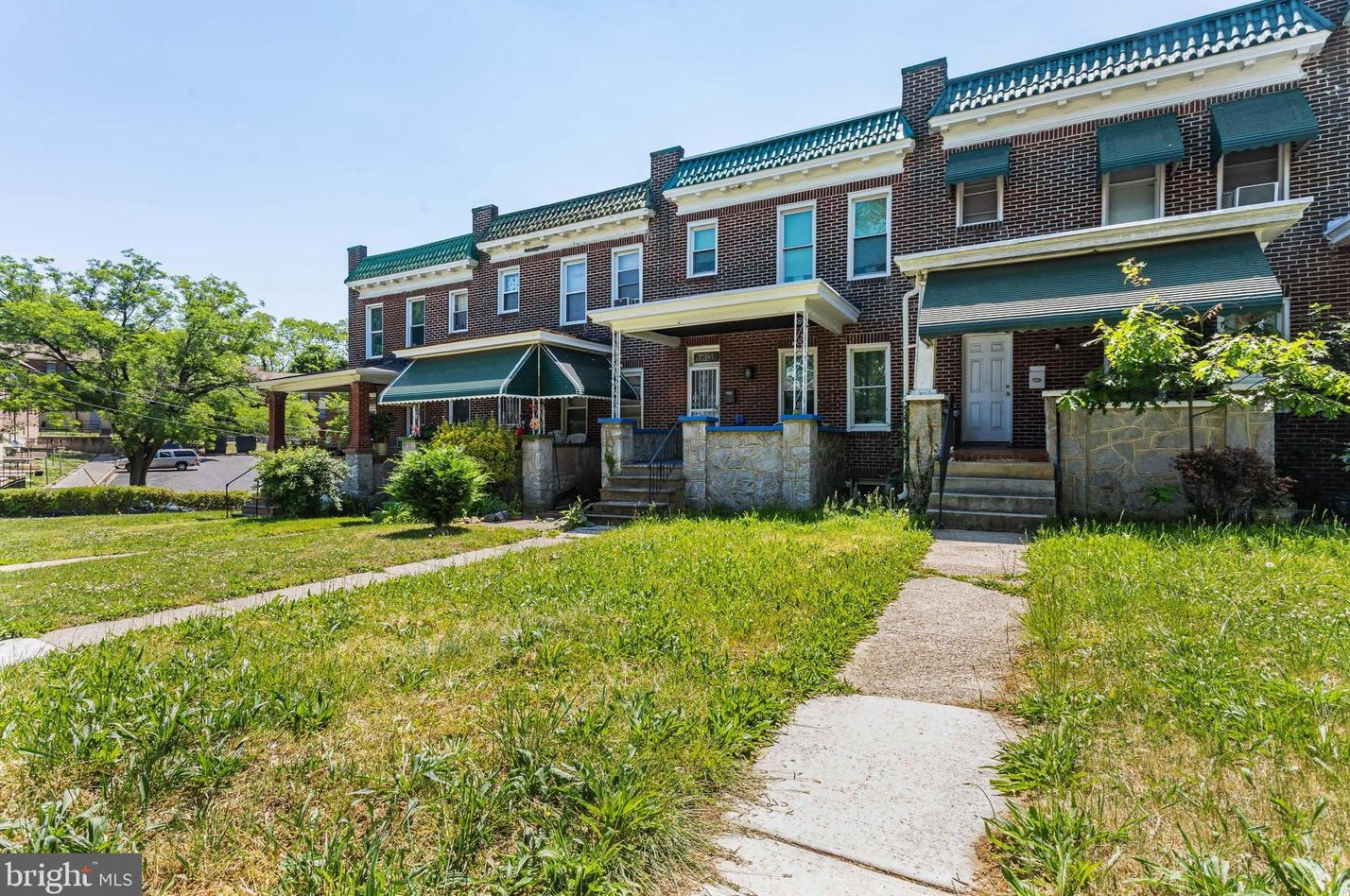 3105 Normount Ave, Baltimore, MD 21216-3820