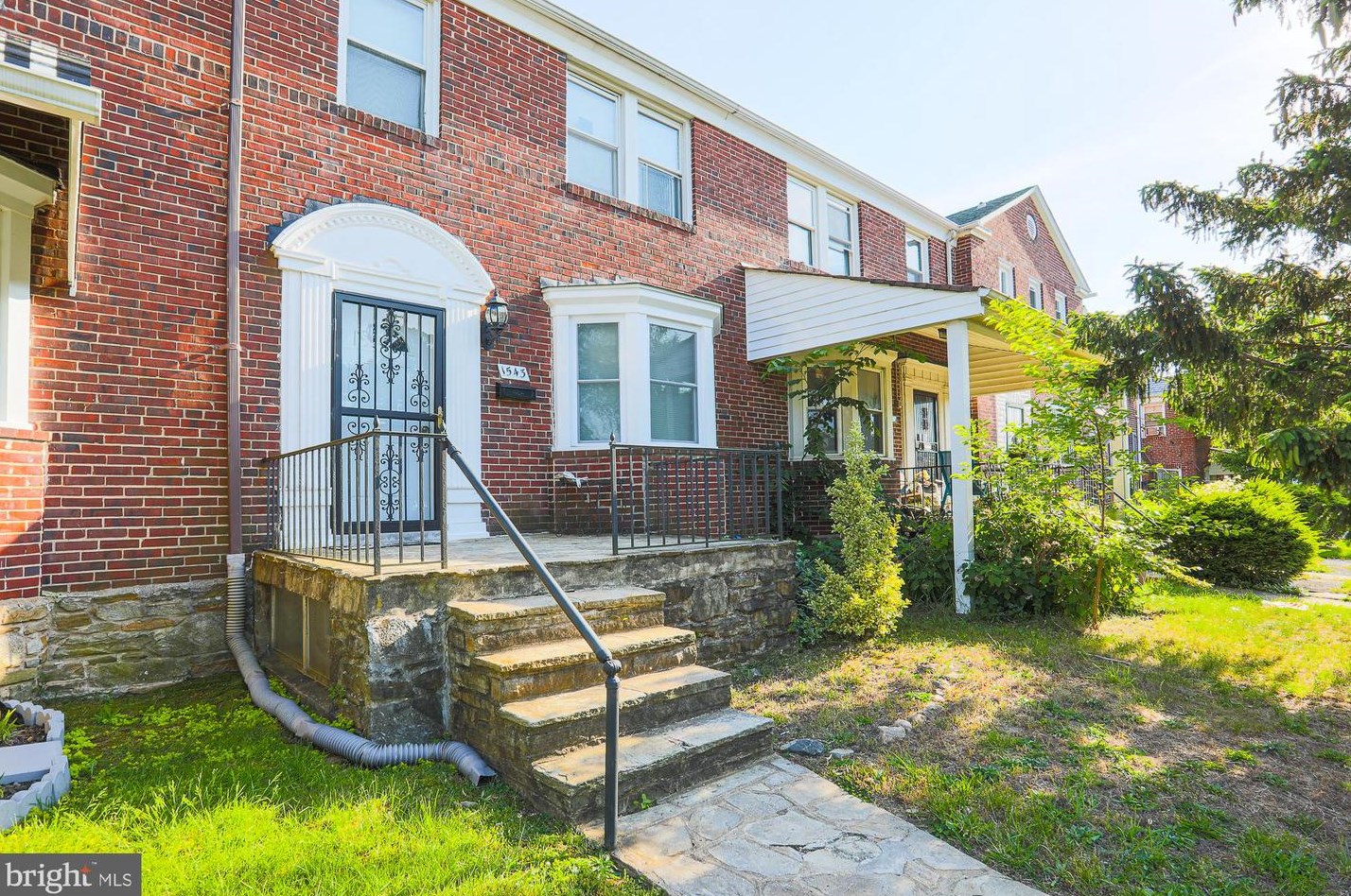 1543 Lochwood Rd, Baltimore, MD 21218-1603