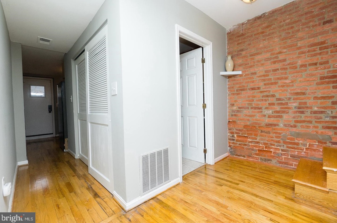 305 Chapel St, Baltimore MD  21231-2515 exterior