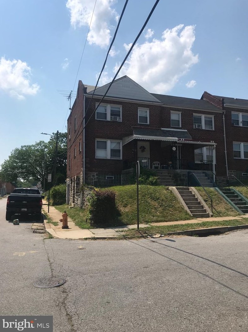 30 Abington Ave, Baltimore MD  21229-3702 exterior