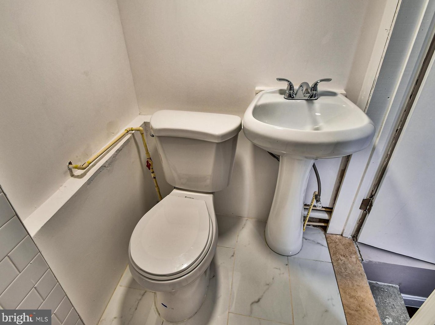 4307 Stanwood Ave, Baltimore MD  21206-6448 exterior