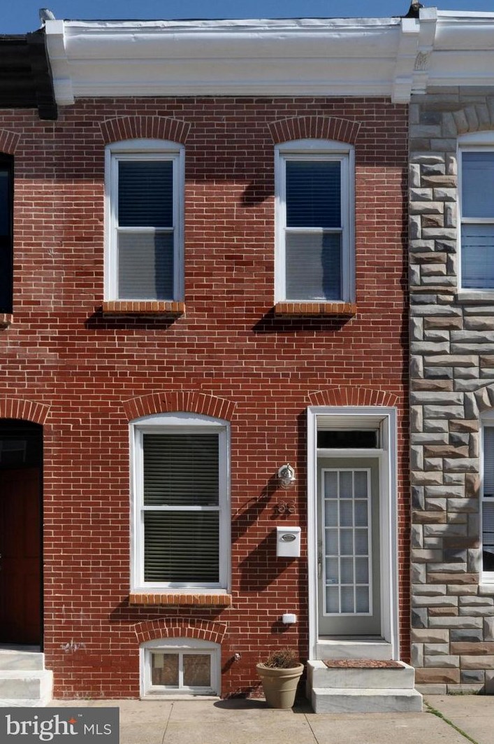 33 Curley St, Baltimore, MD 21224-1330