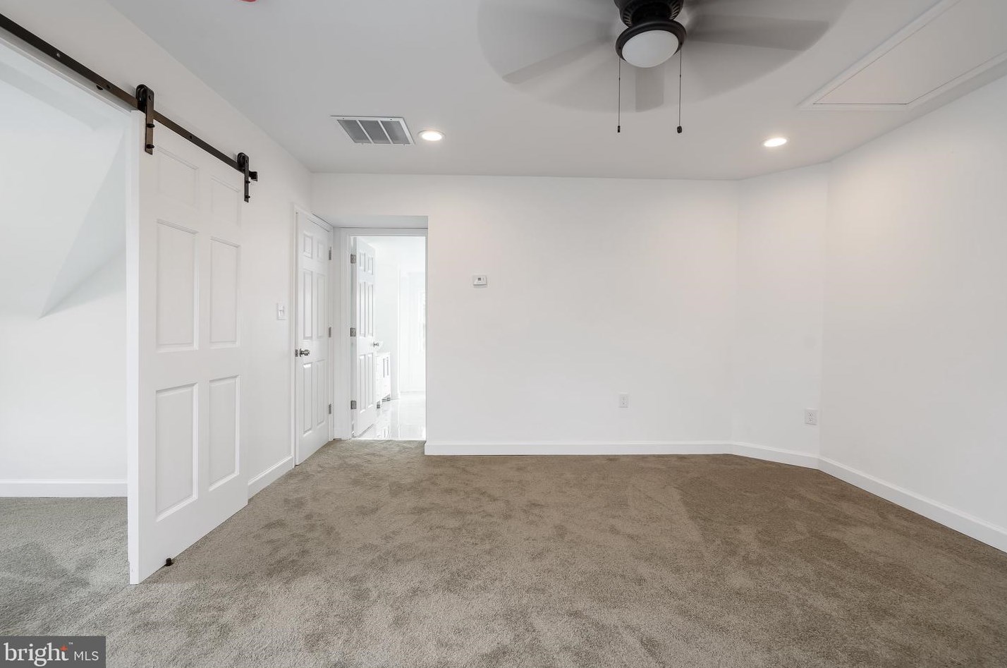 512 Rossiter Ave, Baltimore MD  21212-4507 exterior