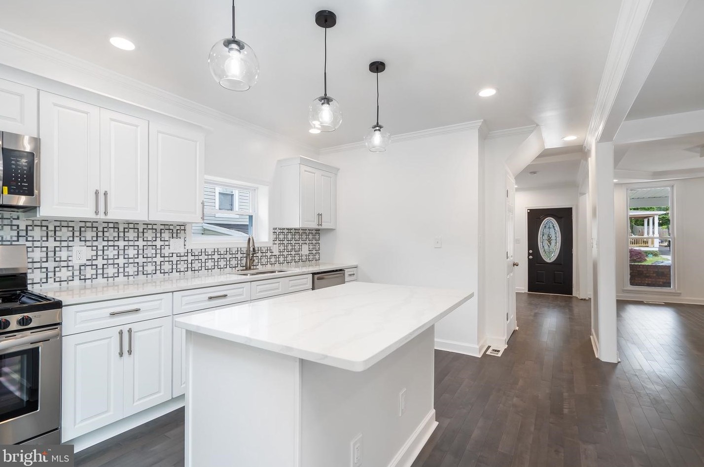 512 Rossiter Ave, Baltimore MD  21212-4507 exterior