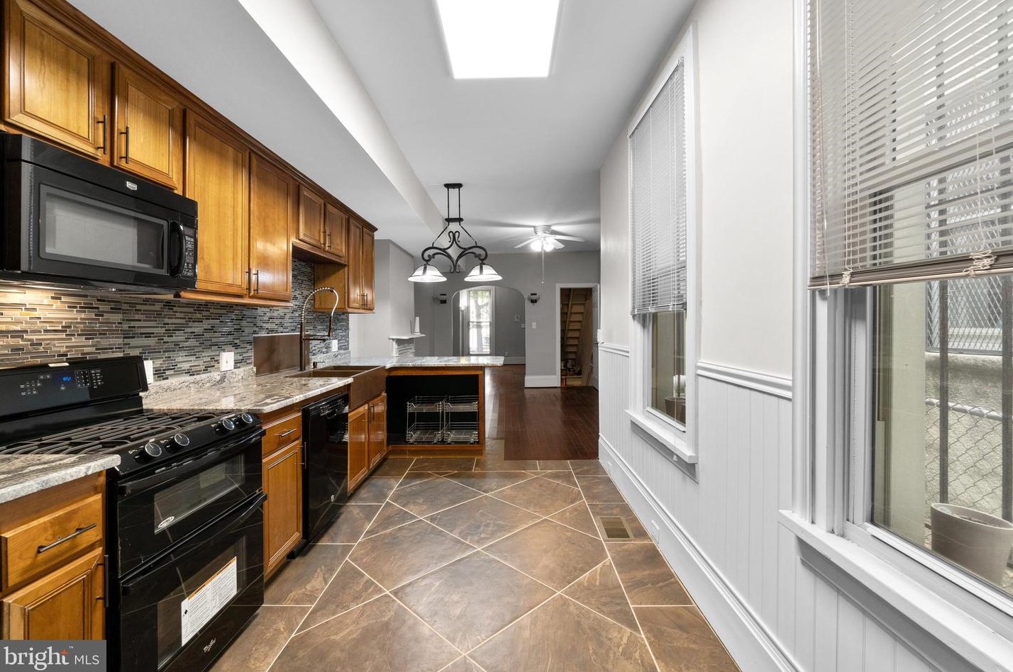 214 Chester St, Baltimore MD  21231-2625 exterior