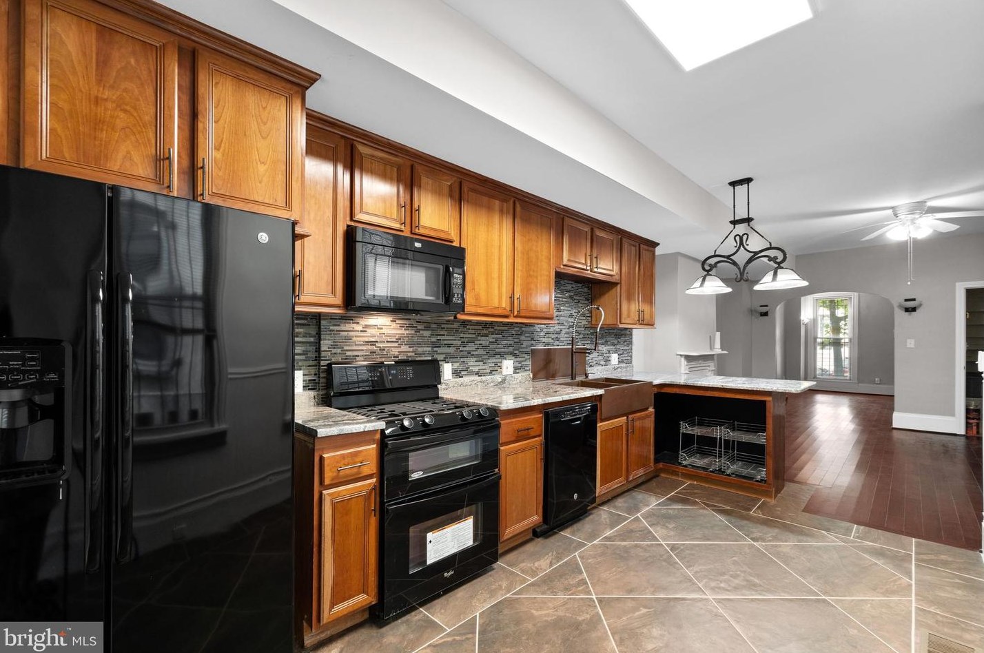 214 Chester St, Baltimore MD  21231-2625 exterior
