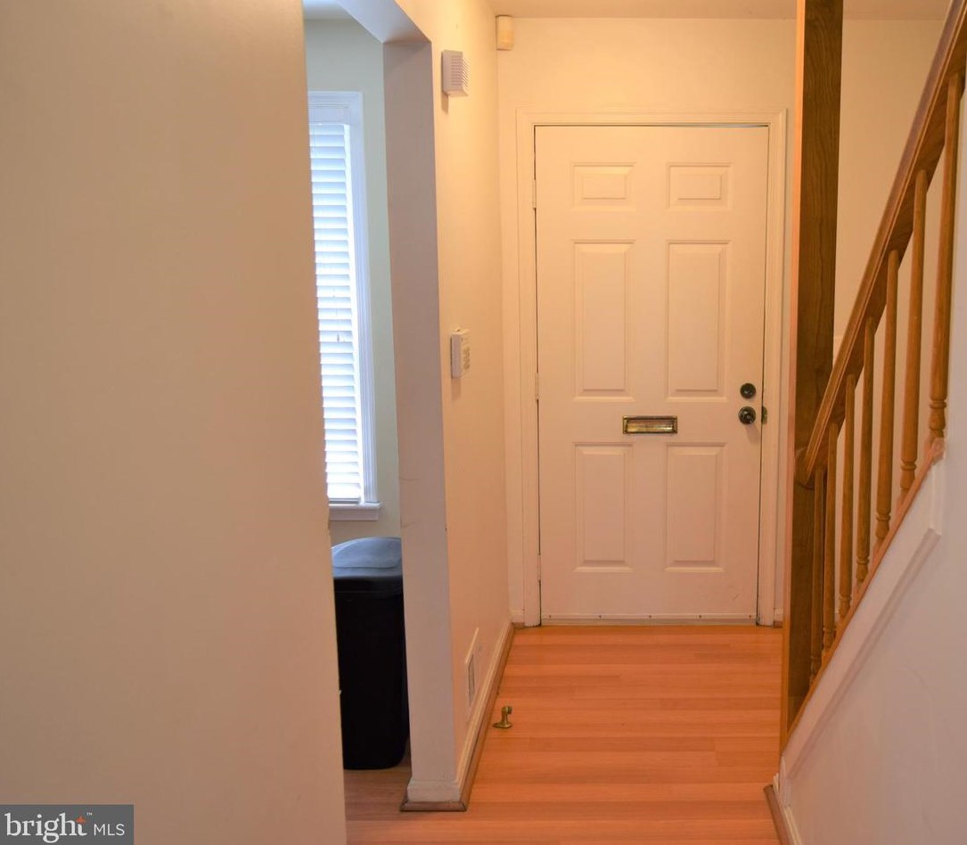 209 Roundhouse Ct, Baltimore, MD 21230-2134