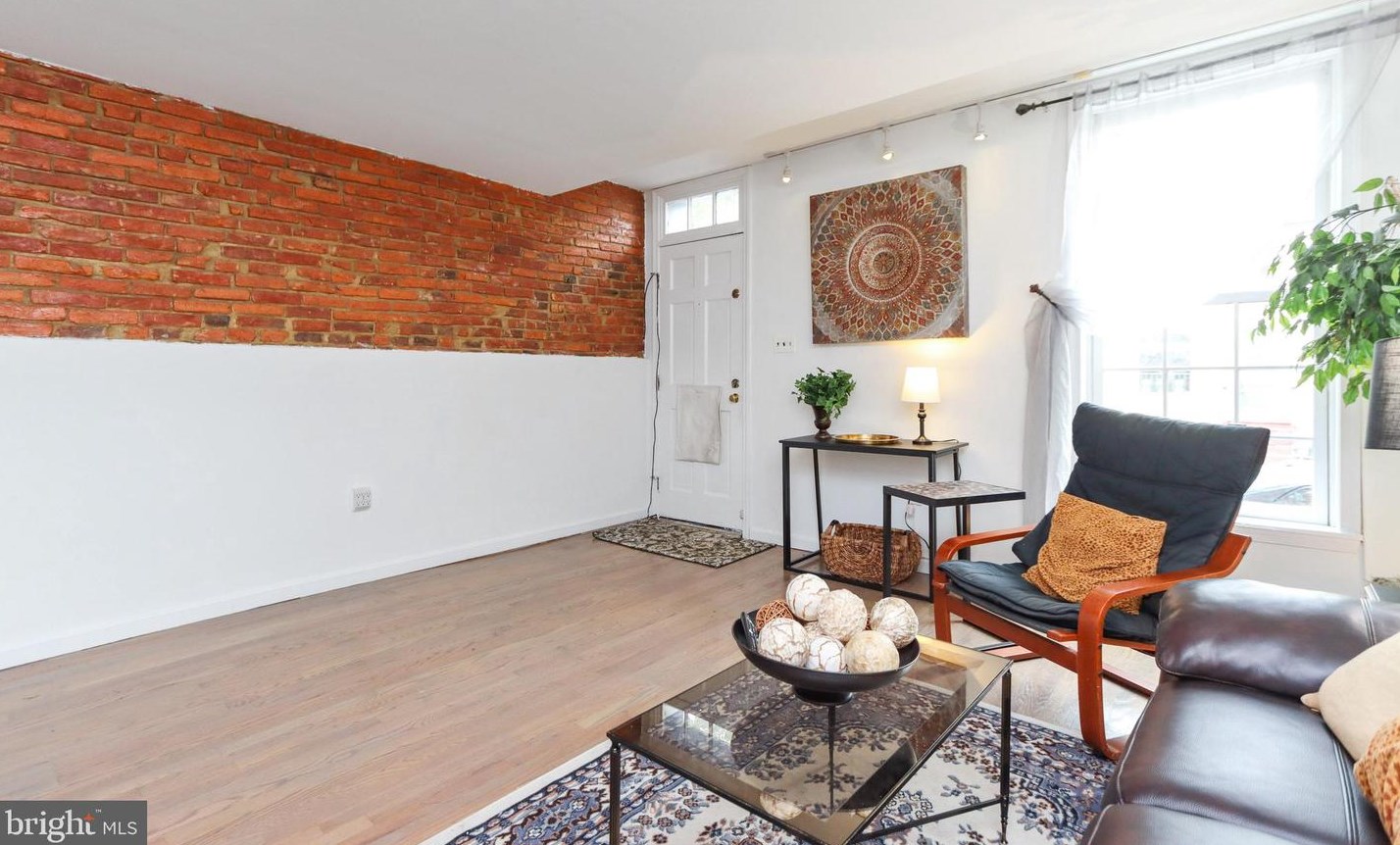 660 Portland St, Baltimore MD  21230-2220 exterior