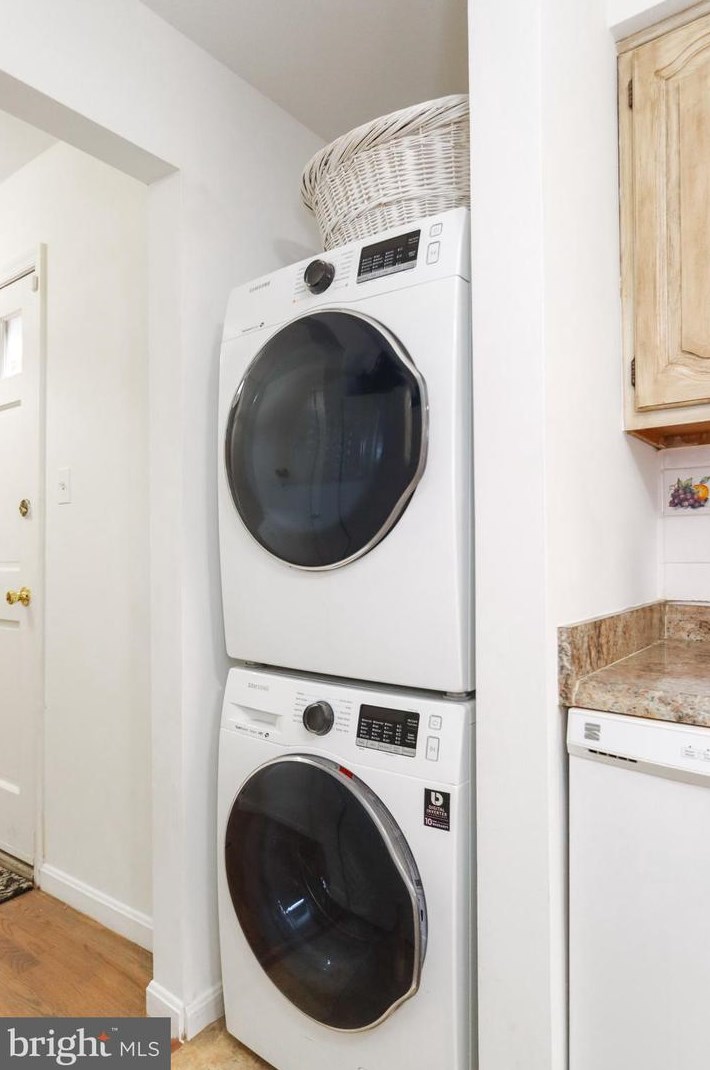 660 Portland St, Baltimore MD  21230-2220 exterior