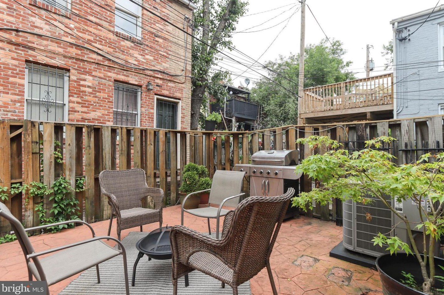 660 Portland St, Baltimore MD  21230-2220 exterior